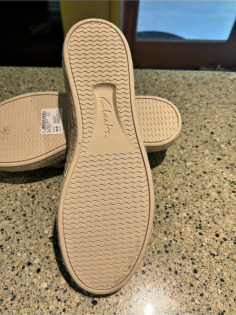 NWOT-Clarks Elaina Ruby Slip-On Espadrille Brown - Picture 3 of 4